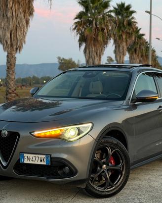 Stelvio 2.2 210 Tetto Garanzia Strafull Unica Perf