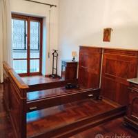 camera vintage in radica noce stile luigi Filippo 