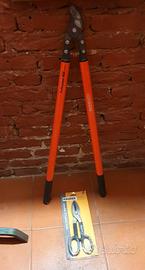 un troncarami professionale e cesoia Maurer