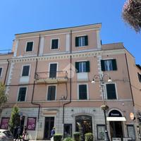 2 LOCALI A GENZANO DI ROMA