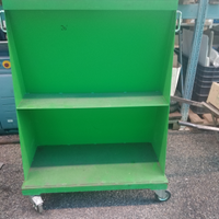 Carrello colore verde con 4 ruote, per officina