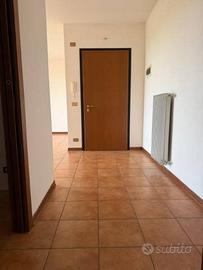 Appartamento di 100 m² con 3 locali e box auto a U