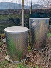 Serbatoi in acciaio inox con coperchio