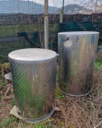 Serbatoi in acciaio inox con coperchio