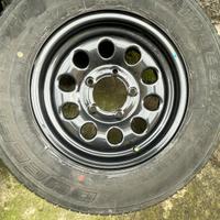 Suzuki Jimny cerchi e gomme originali