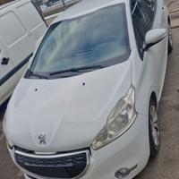 Ricambi Peugeot 208 1° serie 1.2 benzina del 2013