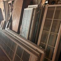 Stock finestre