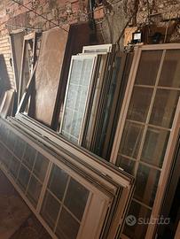 Stock finestre