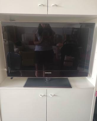 TV Samsung 32 pollici + base e telecomando