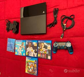 CONSOLE PLAYSTATION 4  500gb + 4 GIOCHI +ACCESSORI