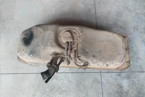 Serbatoio carburante Nissan King Cab