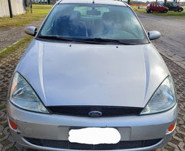 Ford Focus zetec 1.6 benzina