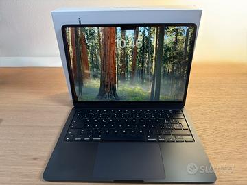 MacBook Air M2 256gb RAM 8gb