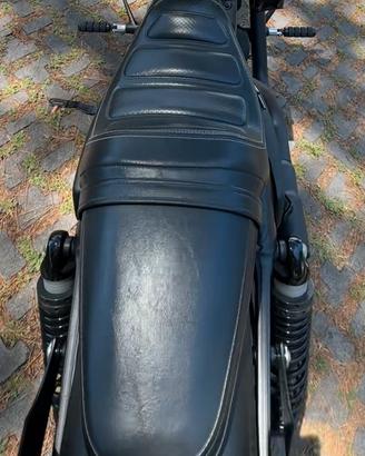 Sella harley davidosn roadster