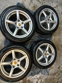 Cerchi e gomme  porsche 18