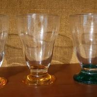 Set di 3 bicchieri colorati per acqua