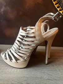 Scarpe con tacco