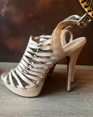 Scarpe con tacco
