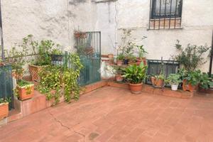 CASA SEMINDIPENDENTE A PIETRELCINA