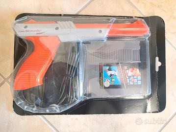 Pistola Zapper NES confezionata con gioco