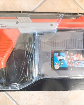 Pistola Zapper NES confezionata con gioco