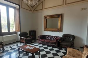 In palazzo storico di prestigio