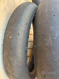 Gomme moto slick
