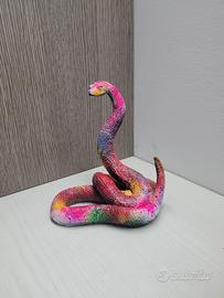 statuetta serpente pop art