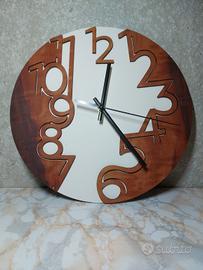 Orologio da parete artigianale con legno di pero