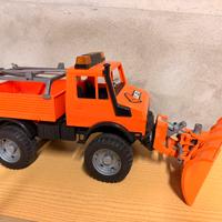 Unimog pala da neve bruder