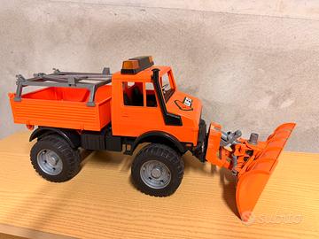 Unimog pala da neve bruder