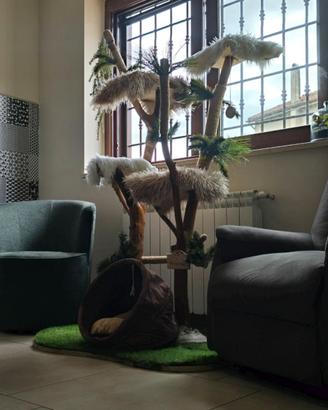 Albero tiragraffi artigianale