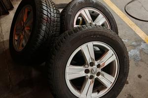 Cerchi con gomme invernali 16" Opel 215/65 sensori