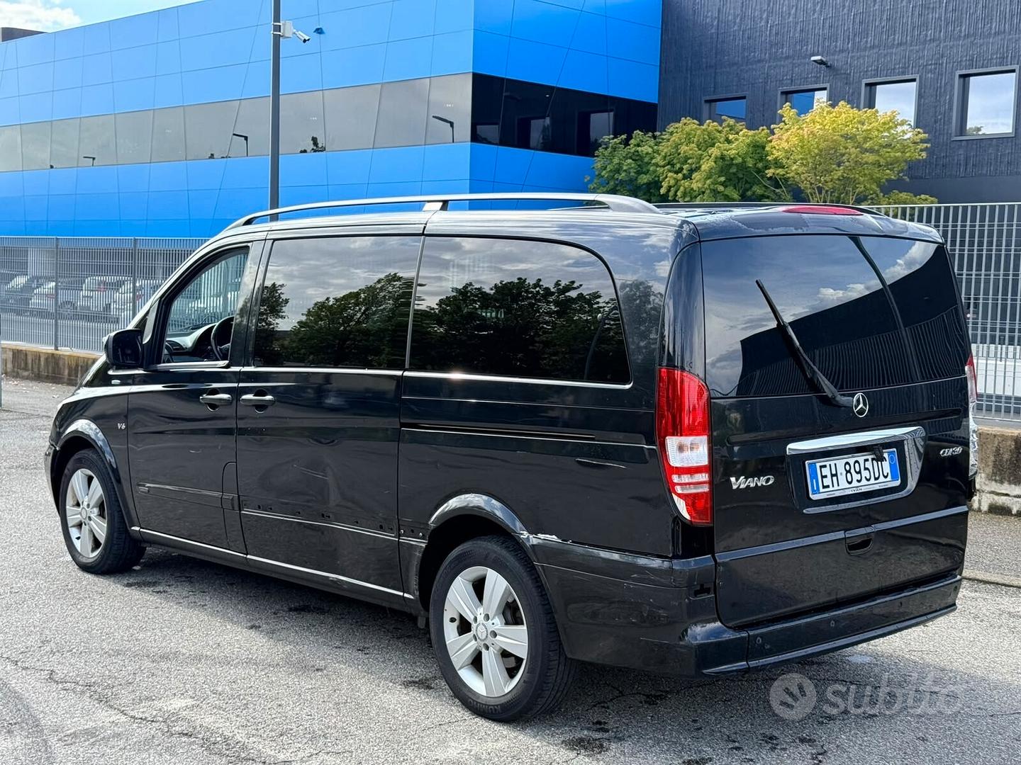Mercedes-Benz Viano 2013 photo 2