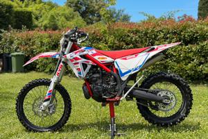 Beta 300 Xtrainer 2018 - 80h - Full accessoriata