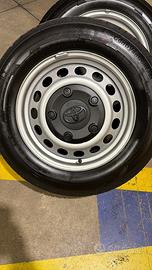 Gomme e cerchi Toyota Proace