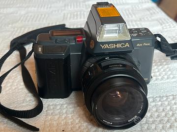 Macchina fotografica Yashika 230-AF