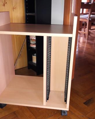 Mobile porta tablet/cd