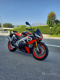 Aprilia tuono v4 factory