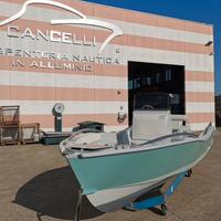 Imbarcazione CANCELLI 19