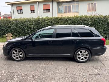 Toyota Avensis d4d 2.0 station