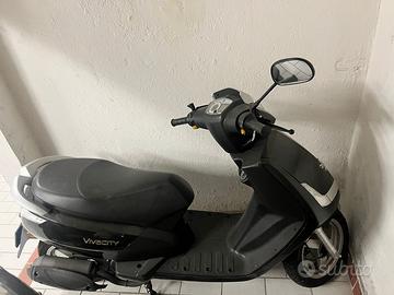 Scooter Peugeot vivacity 50