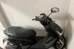 Scooter Peugeot vivacity 50