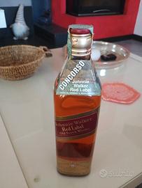 Johnnie Walker Red Label Old scotch Whisky 