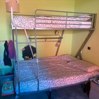 letto a castello completo di materassi