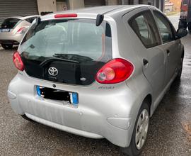TOYOTA Aygo 1ª serie - 2008