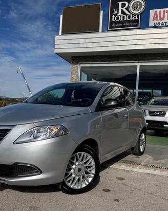 Lancia Ypsilon 1.2 69 CV 5 porte Gold