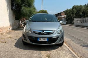 Opel corsa D perfetta in tutto