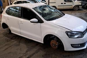 VW POLO 2011 SOLO PER RICAMBI