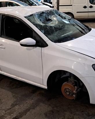 VW POLO 2011 SOLO PER RICAMBI